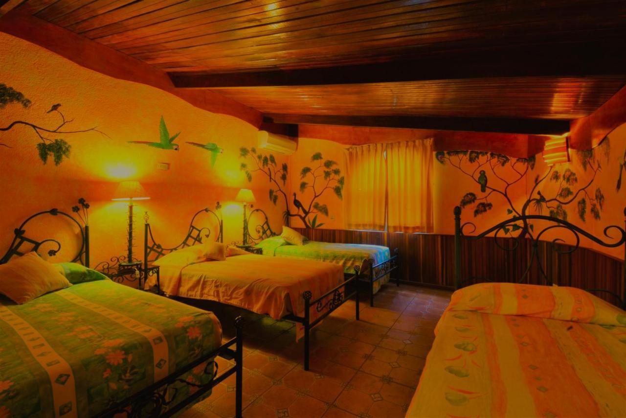 נובו ארנל Hotel La Mansion Inn Arenal מראה חיצוני תמונה