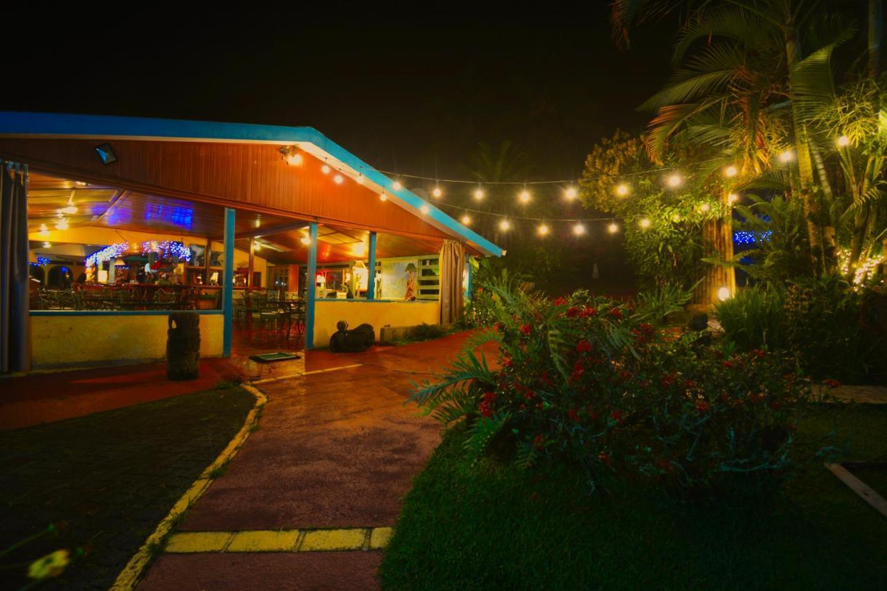 נובו ארנל Hotel La Mansion Inn Arenal מראה חיצוני תמונה