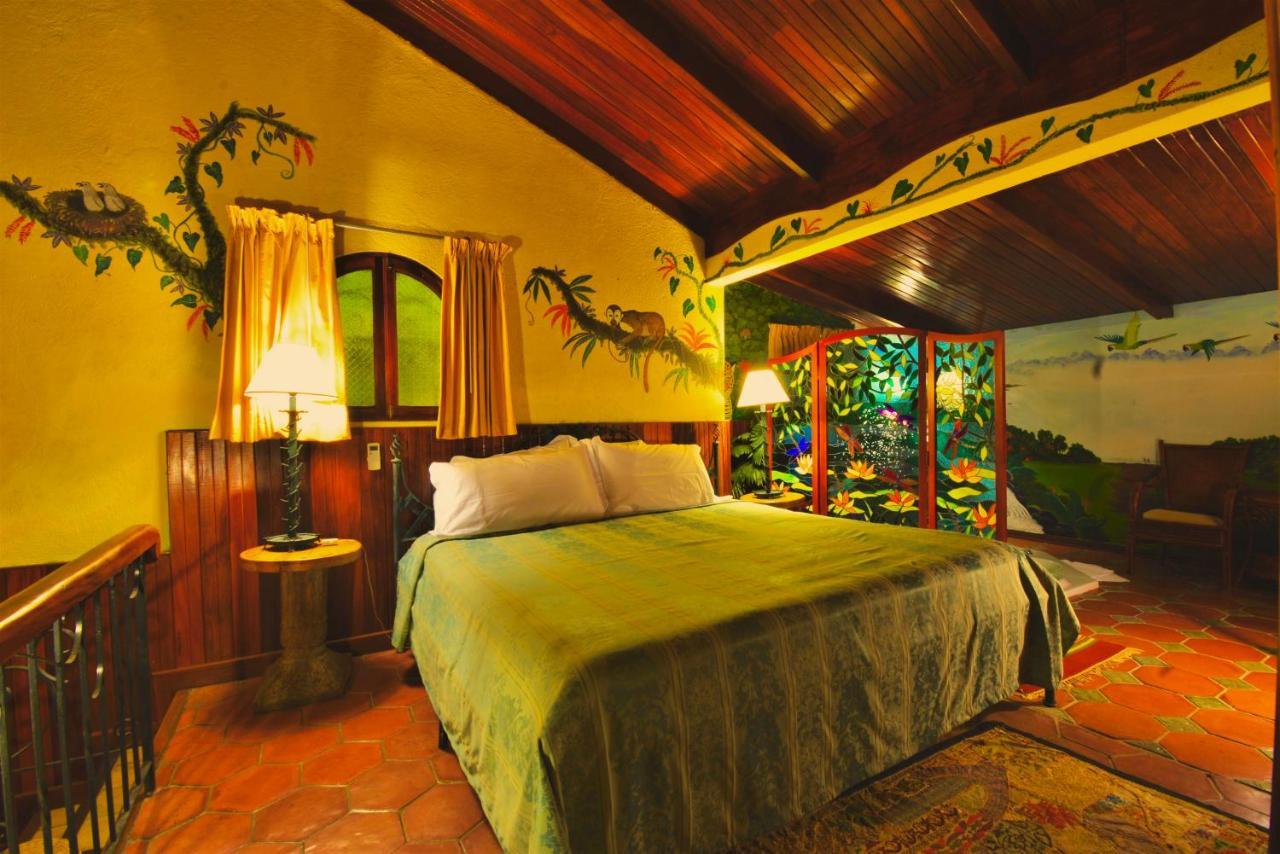 נובו ארנל Hotel La Mansion Inn Arenal מראה חיצוני תמונה