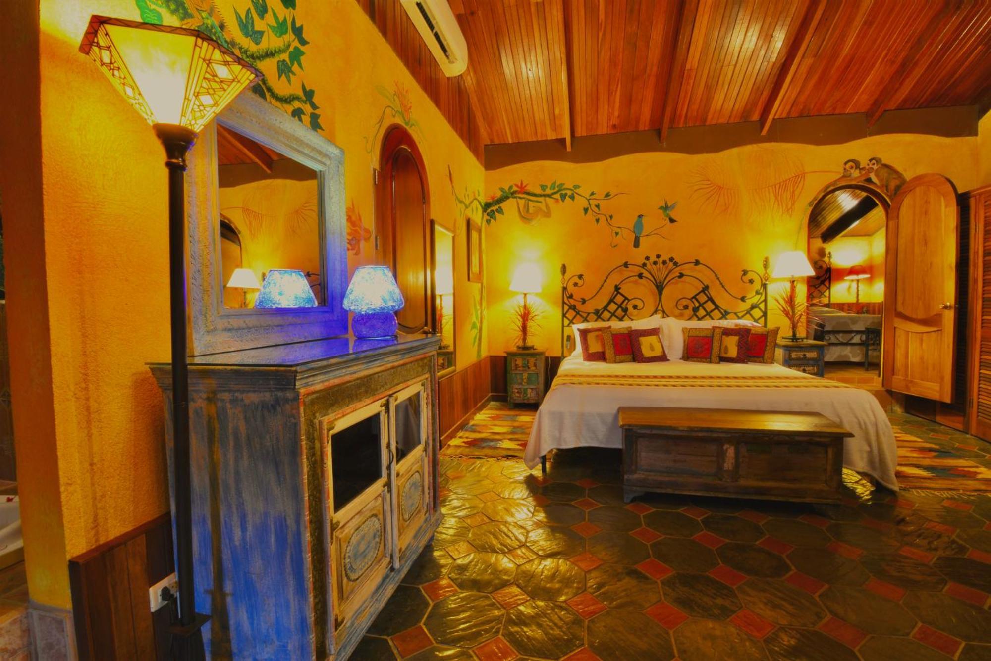 נובו ארנל Hotel La Mansion Inn Arenal מראה חיצוני תמונה