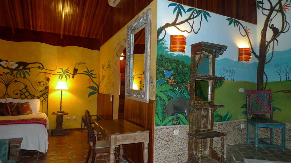 נובו ארנל Hotel La Mansion Inn Arenal מראה חיצוני תמונה